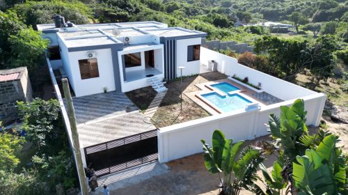 casa nova-ponta do ouro at 13.48.24